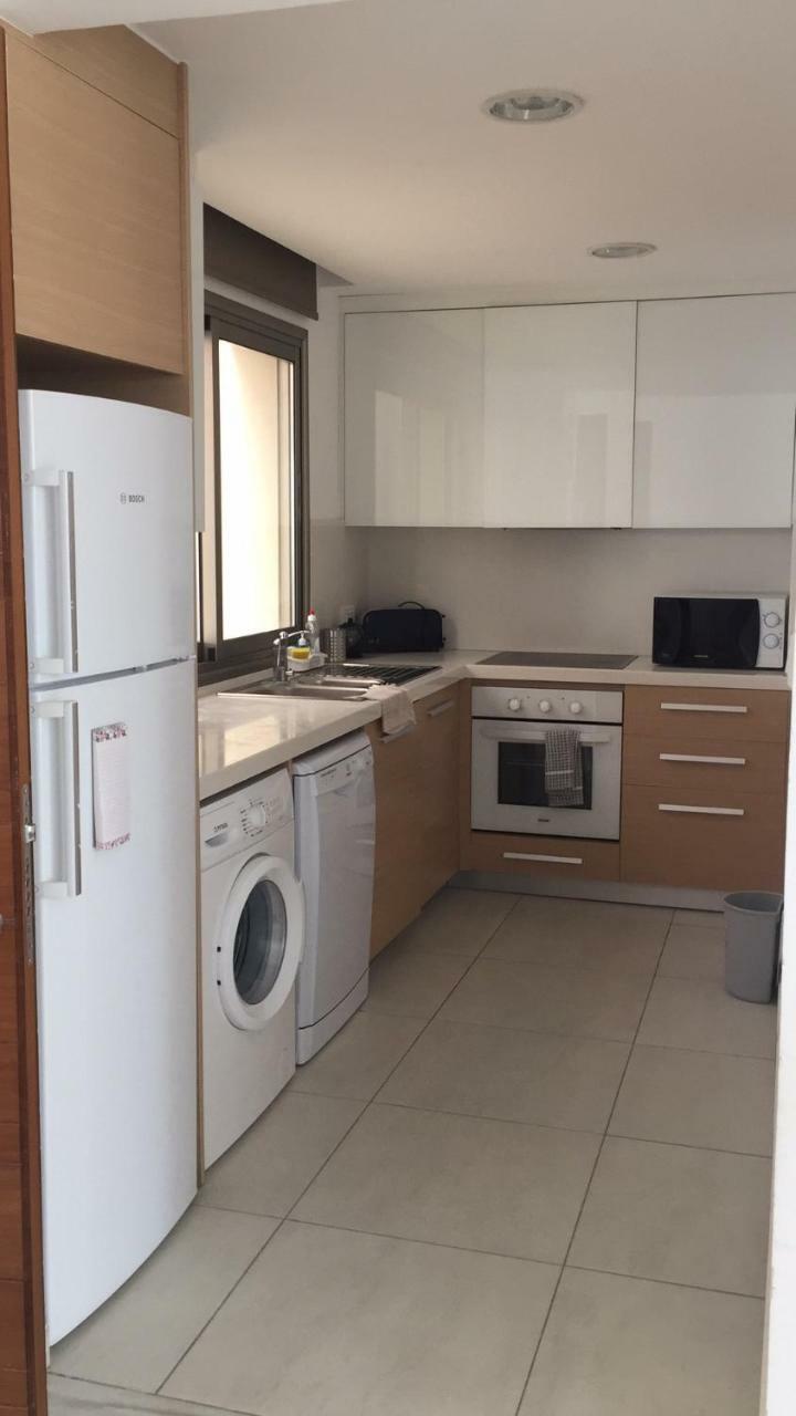 Lingna Luxury Apartment Lighthouse Paphos Eksteriør billede